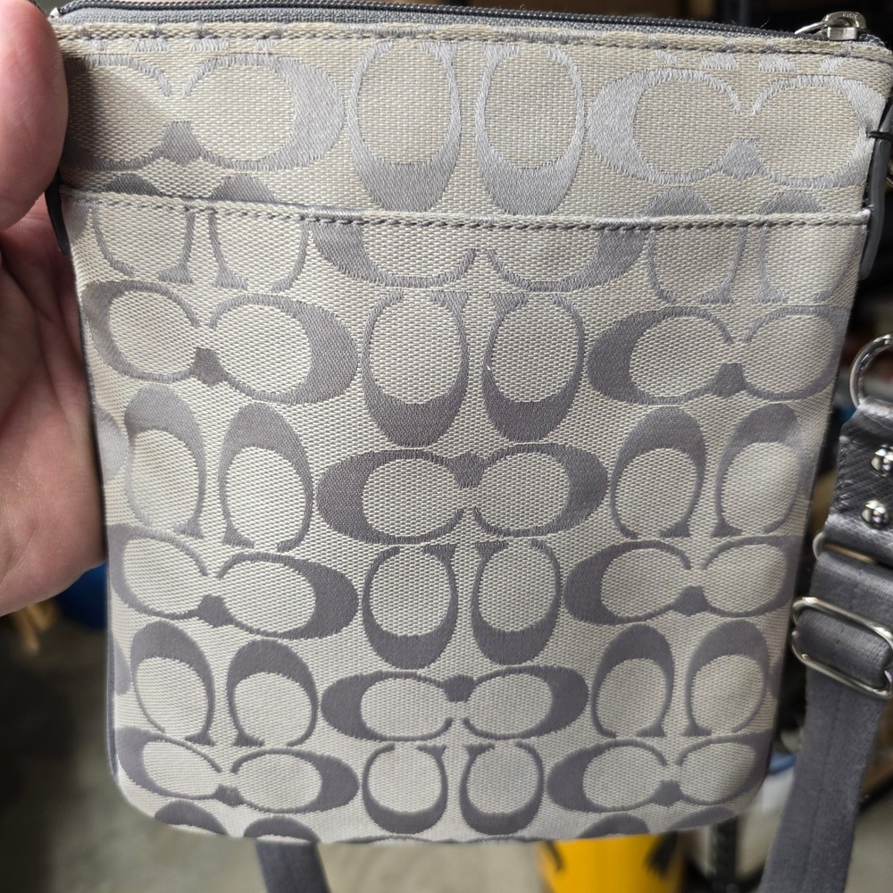 Coach Signature Crossbody File Bag Grey Silver Metallic Adjustable Strap 43976 - Picture 6 of 13
